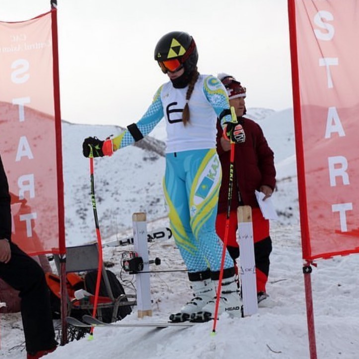 Мелинг Яна завоевала золото на Чемпионате Казахстана по горнолыжному спорту
